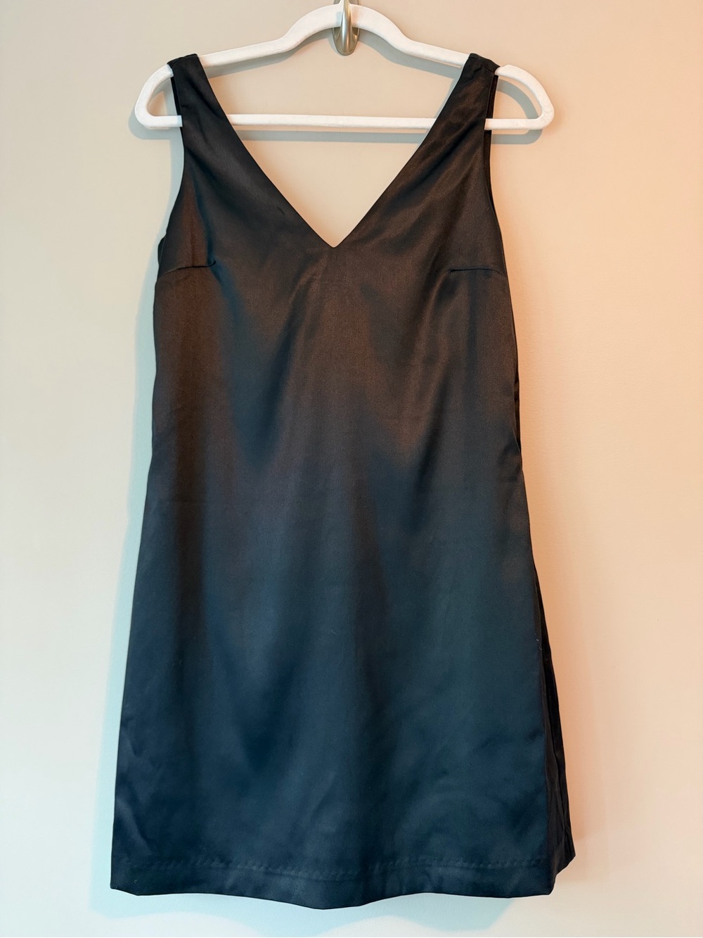 WAYF Black Bow Front V-Neck Mini Dress Sz XS NWT